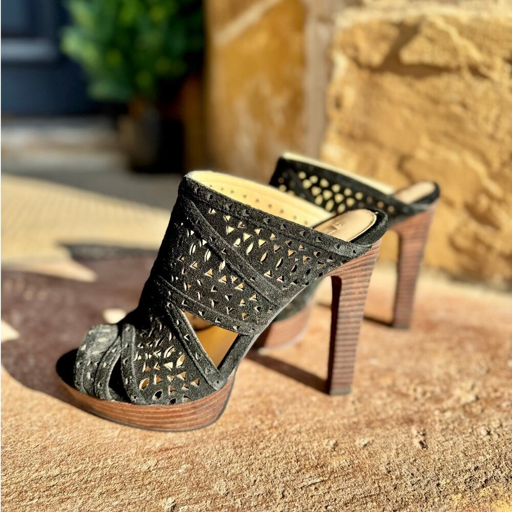 BCBGMAXAZRIA BCBG Black Suede Cutout Peep Toe Mule Heels Size 8 Leather Sole